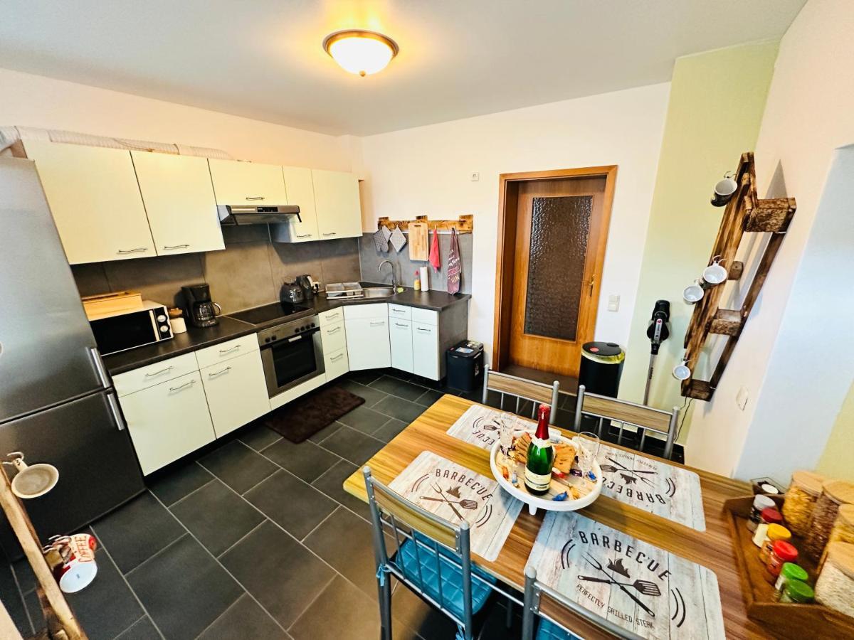 Gemuetliche Wohnung In Gruenhainichen Erzgebirge Grunhainichen Ngoại thất bức ảnh